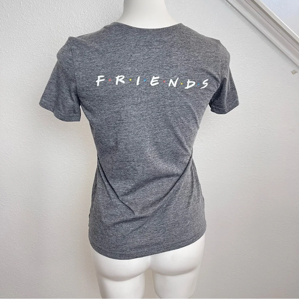 FRIENDS grey scoop neck t-shirt size XS  They don't know that we know slogan - Picture 2 of 4